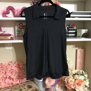 MONDETTA SLEEVELESS V NECK ACTIVE POLO